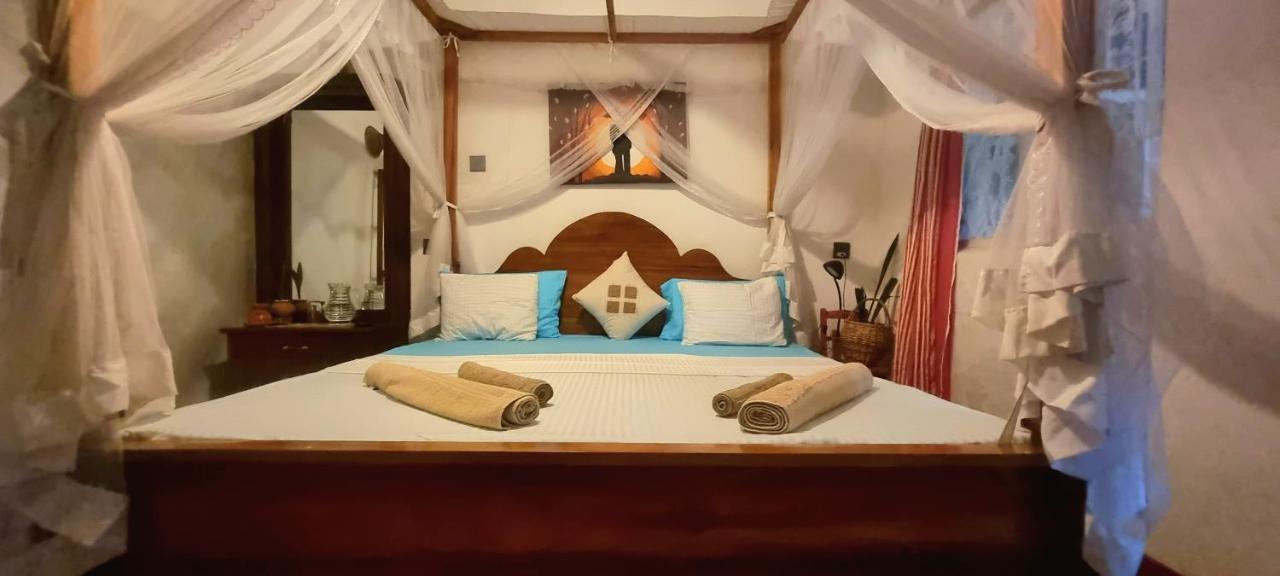 Sand Dollar House, Hiriketiya Диквелла Экстерьер фото